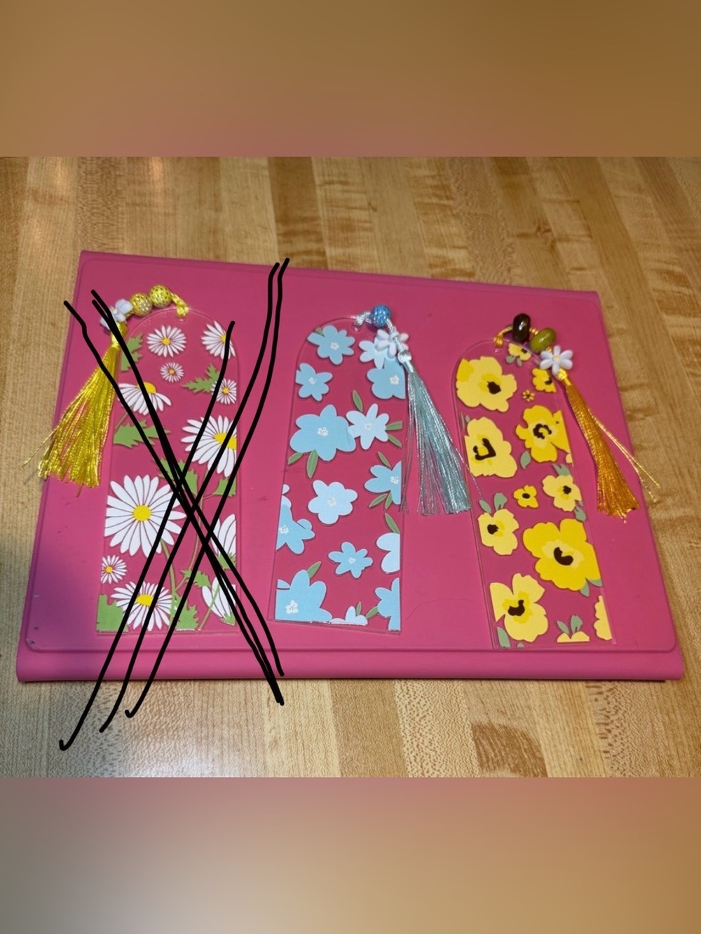 Handmade acrylic bookmarks floral, smiley, and cherry designs with tassels - Picture 5 of 5